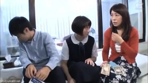 What's the name of this pornstar?