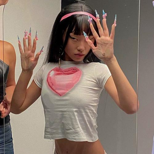 What's the name of this pornstar?