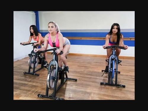 What's the name of this pornstar?