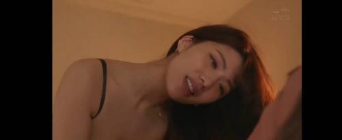What's the name of this pornstar?