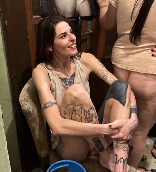 What's the name of this pornstar?