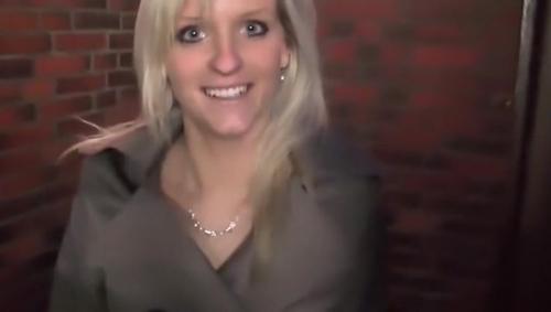 What's the name of this pornstar?