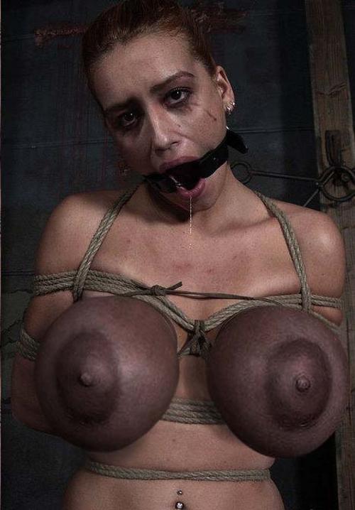 What's the name of this pornstar?