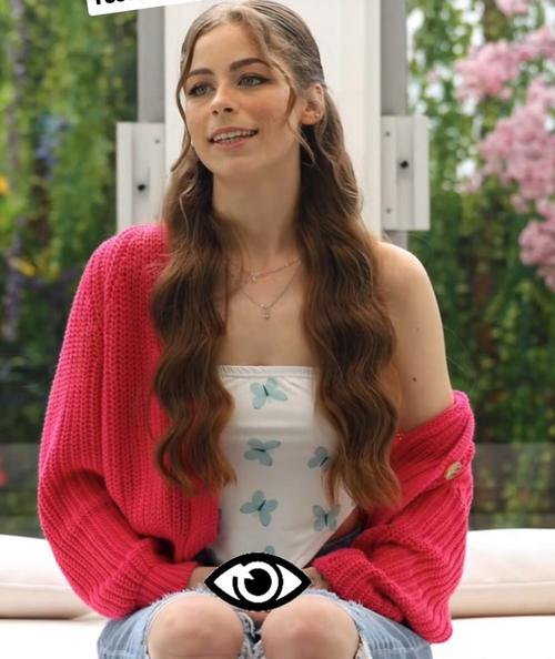 What's the name of this pornstar?