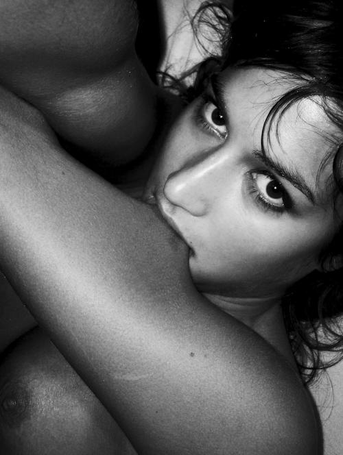 Whats this girl name? Source? Full photoshoot?
