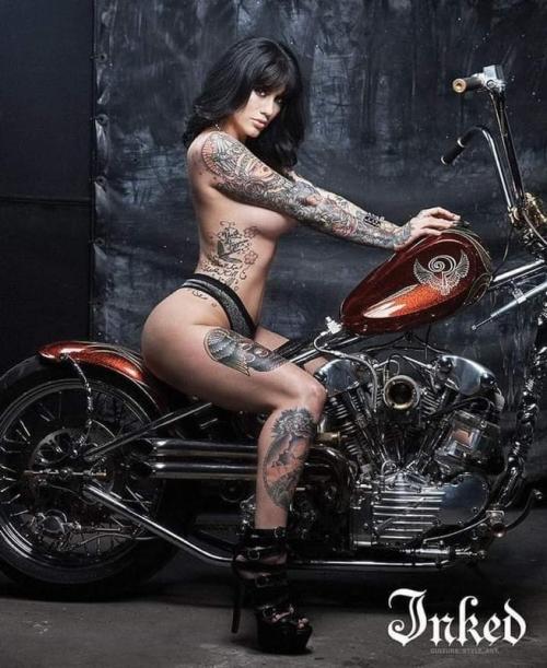 What's the name of this pornstar?