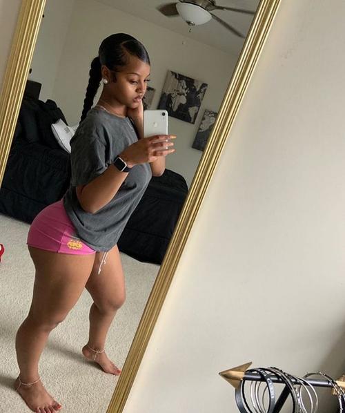 What's the name of this pornstar?