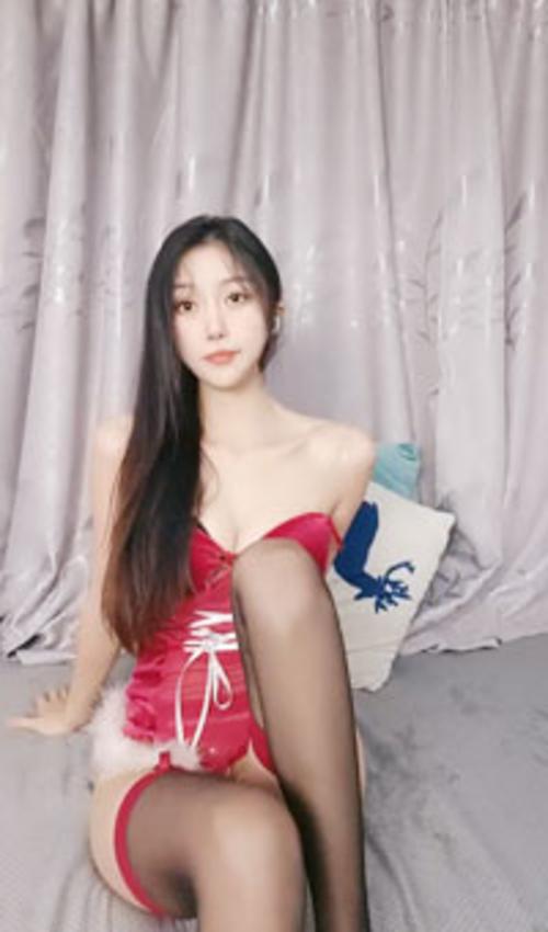 What's the name of this pornstar?