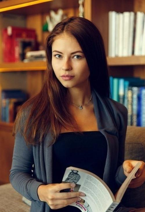 What's the name of this pornstar?