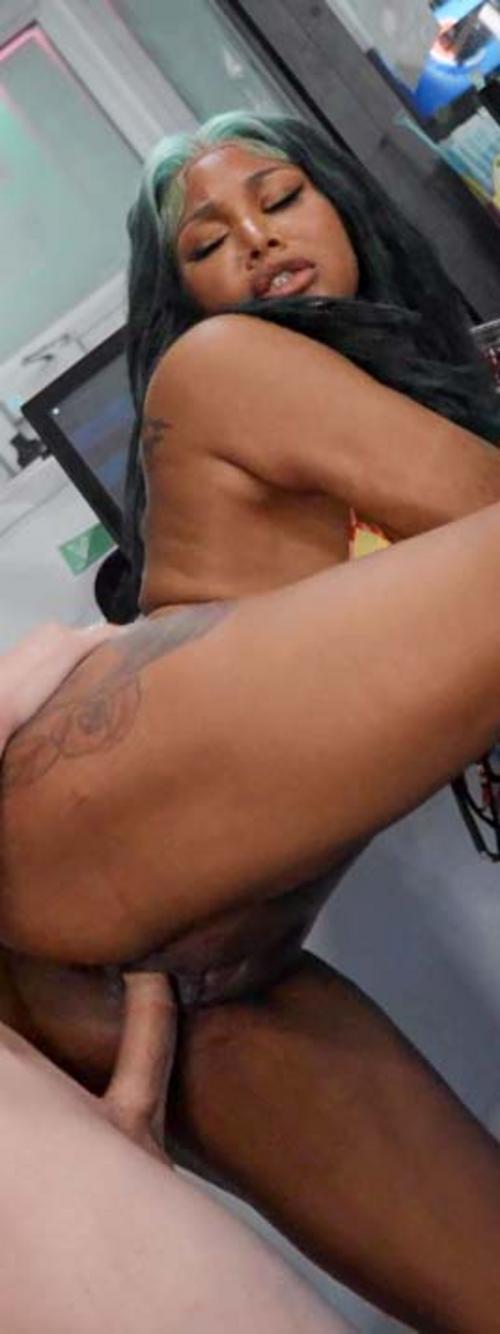 What's the name of this pornstar?