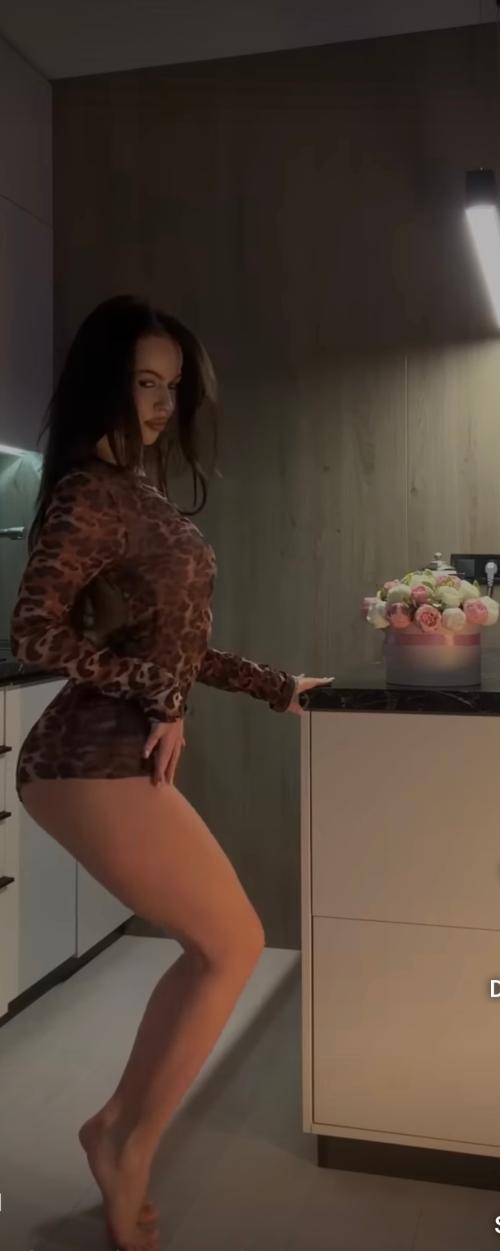 What's the name of this pornstar?