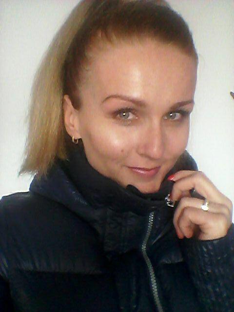 What's the name of this pornstar?