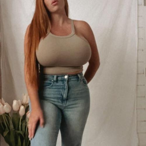 What's the name of this pornstar?