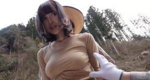 What's the name of this pornstar?