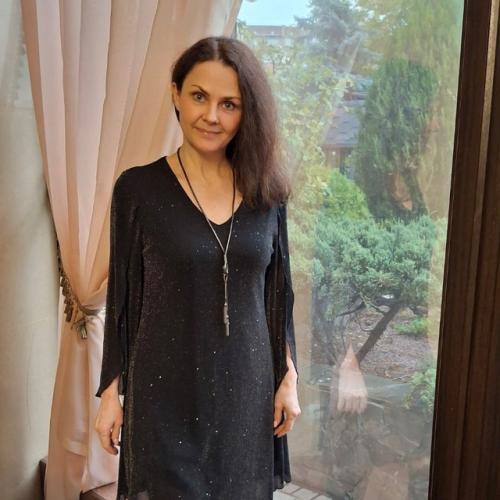 What's the name of this pornstar?