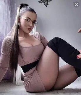 What's the name of this pornstar?