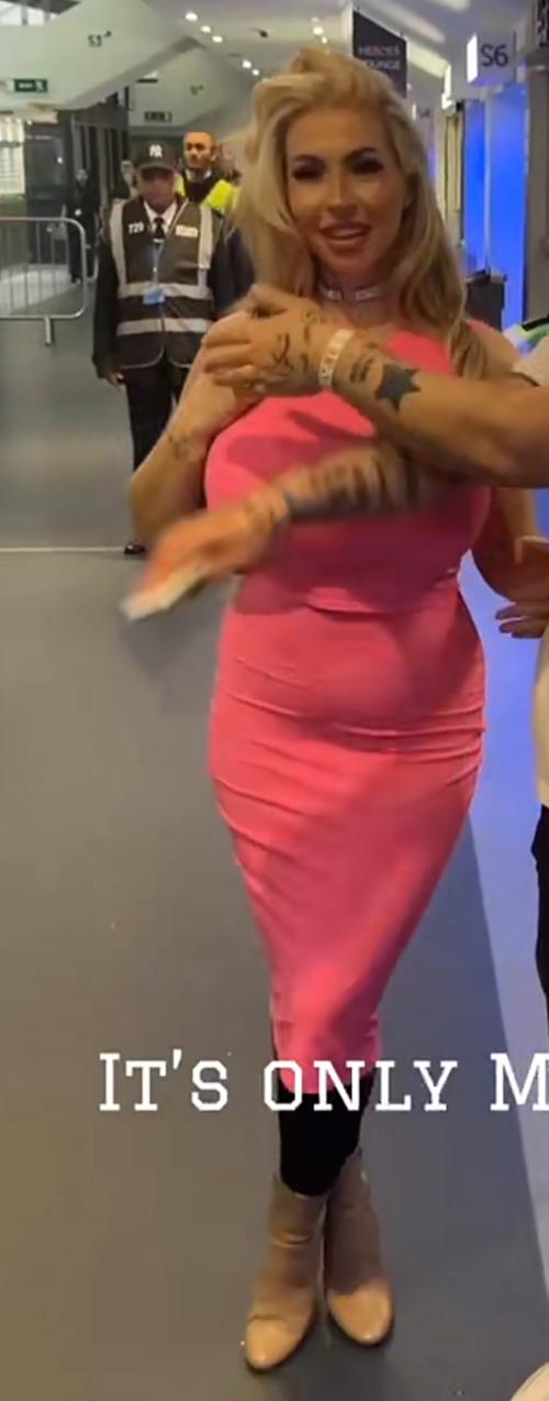 What's the name of this pornstar?