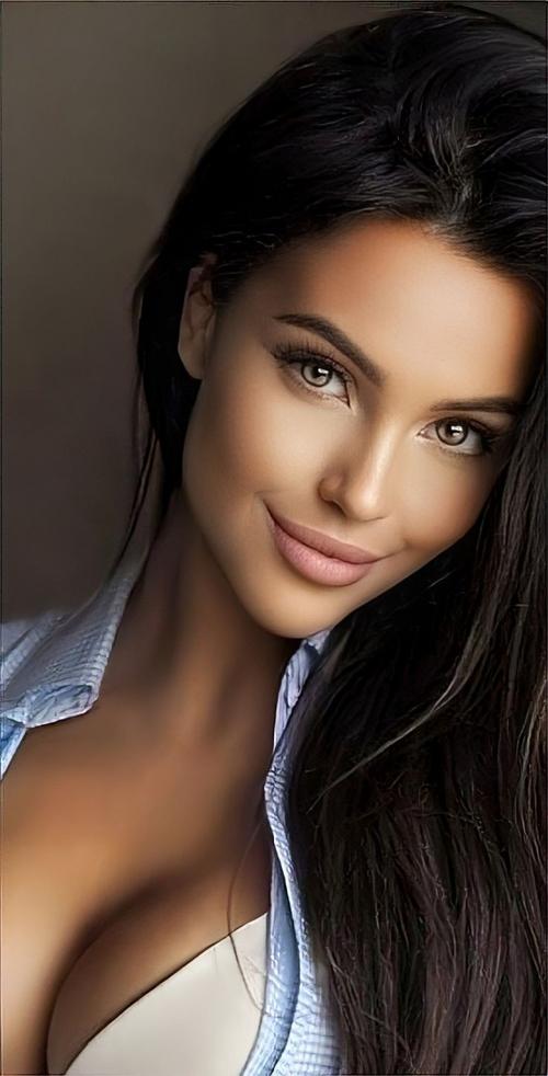 anastasia taylakova https://www.instagram.com/anastasii.vi/?hl=en 