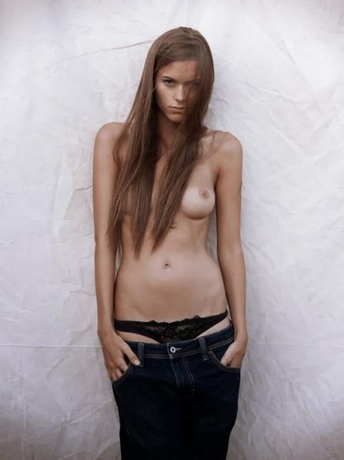 What's the name of this pornstar?