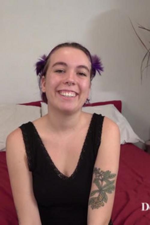 What has she done beside desperateamateurs.com?