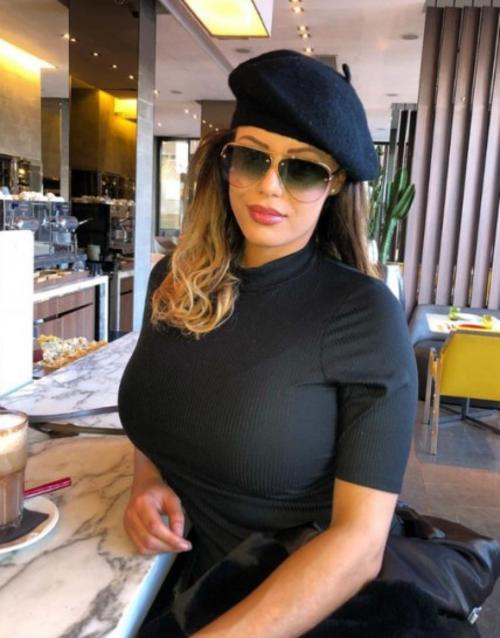 What's the name of this pornstar?