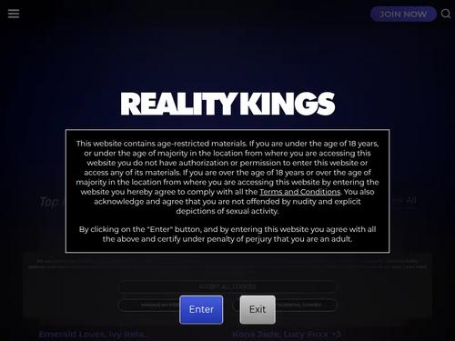 What's the name of this pornstar?