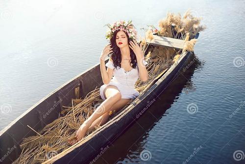 What's the name of this pornstar?