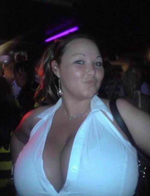 What's the name of this pornstar?