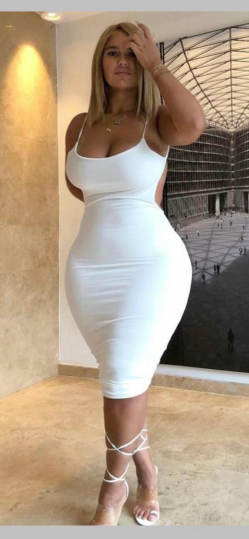 What's the name of this pornstar?