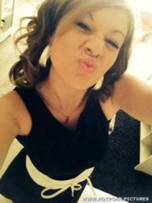 What's the name of this pornstar?