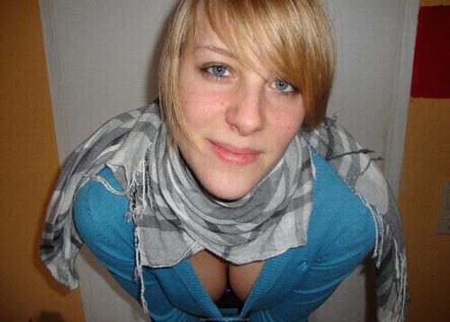 What's the name of this pornstar?