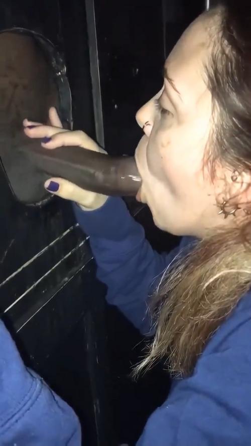 What's the name of this pornstar?