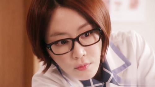 What's the name of this pornstar?