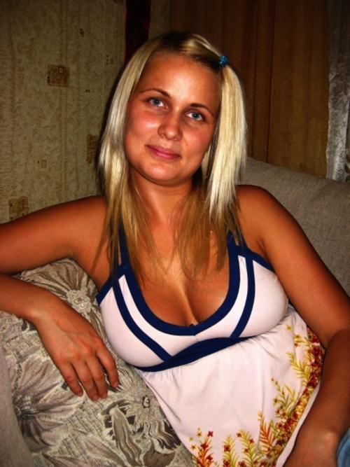 What's the name of this pornstar?