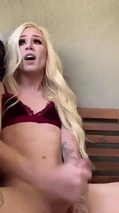 What's the name of this pornstar?