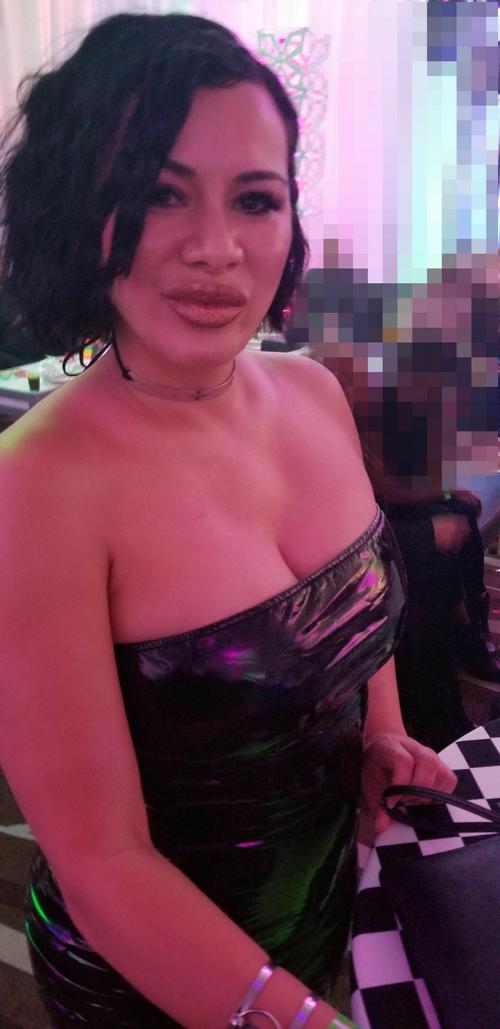 What's the name of this pornstar?