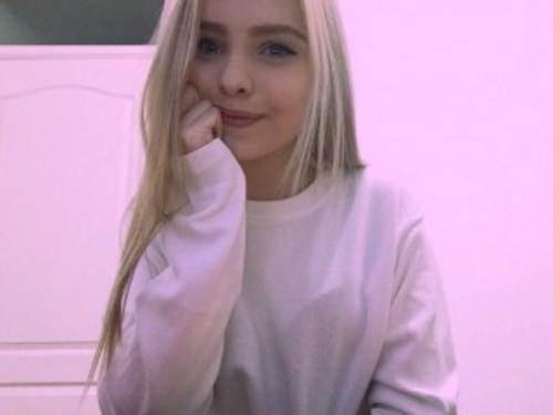 What's the name of this pornstar?