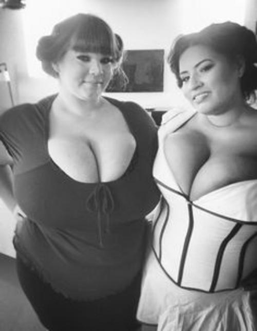 What's the name of this pornstar?