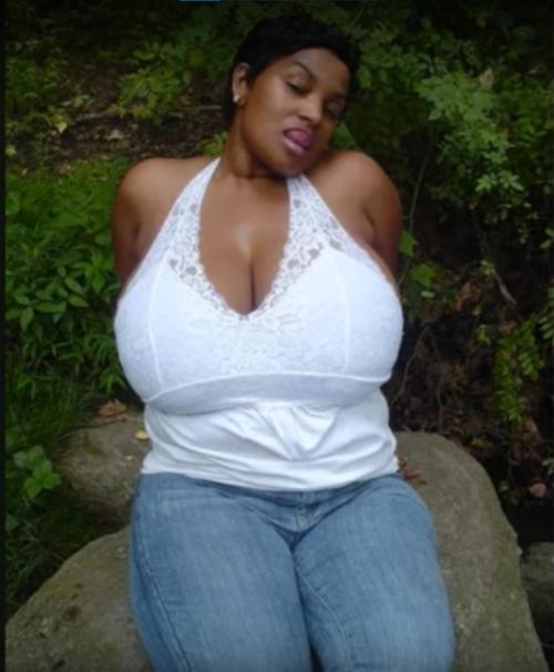 What's the name of this pornstar?