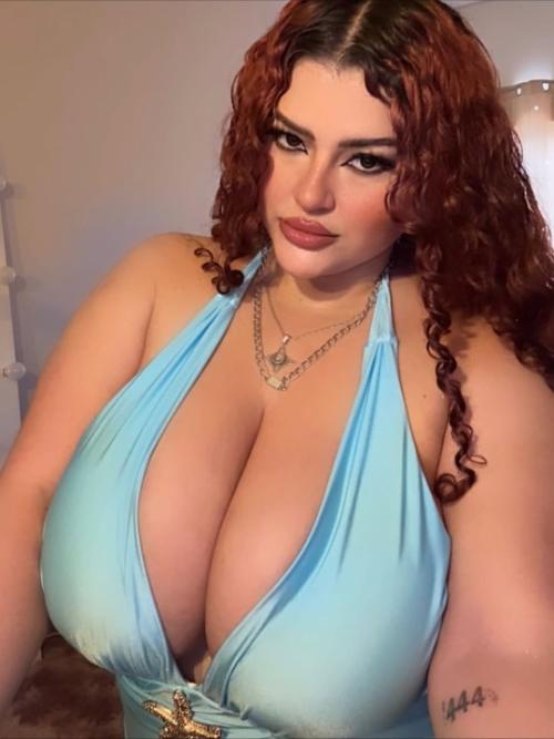 What's the name of this pornstar?