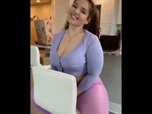 Who is this?!  Thick Purple Leggings