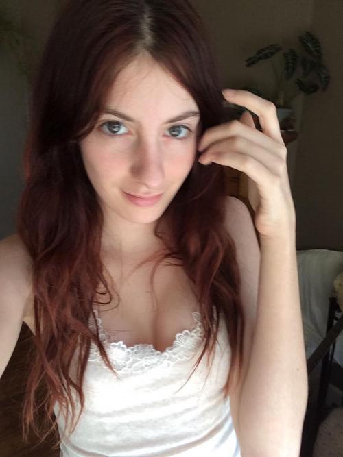 What's the name of this pornstar?