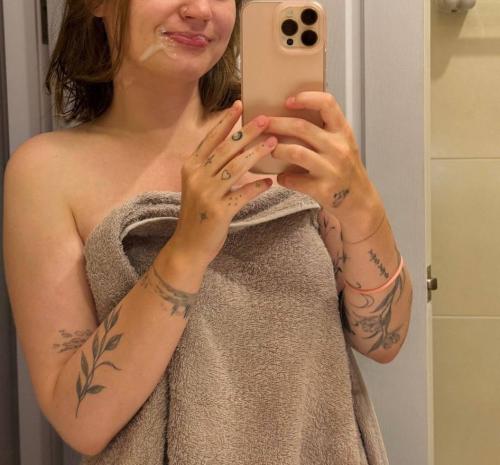 What's the name of this pornstar?