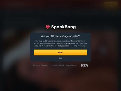 Anyone know the name of the black haired girl at 359