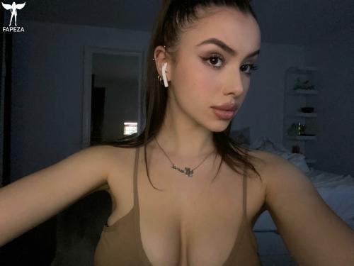 What's the name of this pornstar?