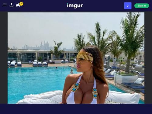 What's the name of this pornstar?