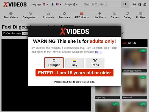 Foxy Di aka Inna, Kleine Punci from the Cumfortune series (just like the watermark in the lower right corner says.) They don't title their scenes but this is often referred to as episode 320 (e320.) 