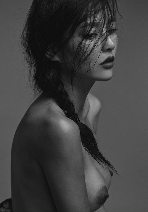 What's the name of this pornstar?