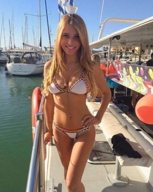 Linoy Sror
https://www.instagram.com/linoysror/?hl=en