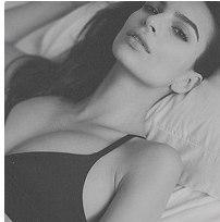 Whats this models name? What is the title of the photo set? The full photo set? 